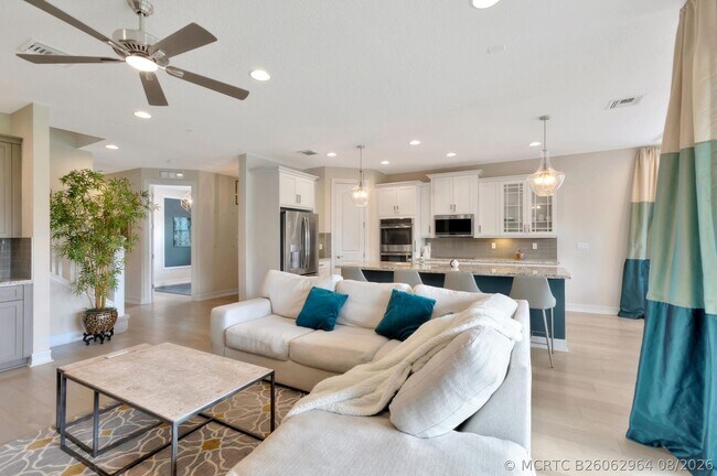 Foto del edificio - 11900 Cypress Key Way
