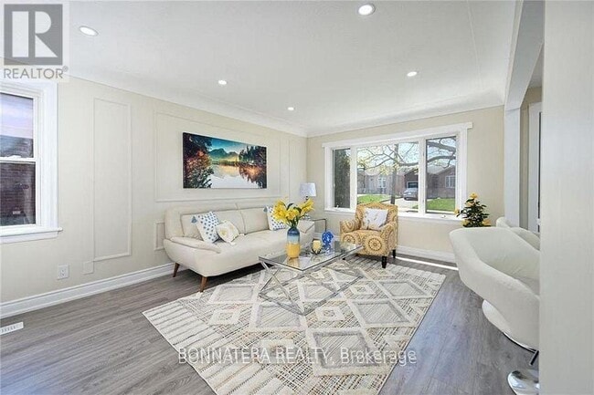 Photo du bâtiment - 283 E 12th St