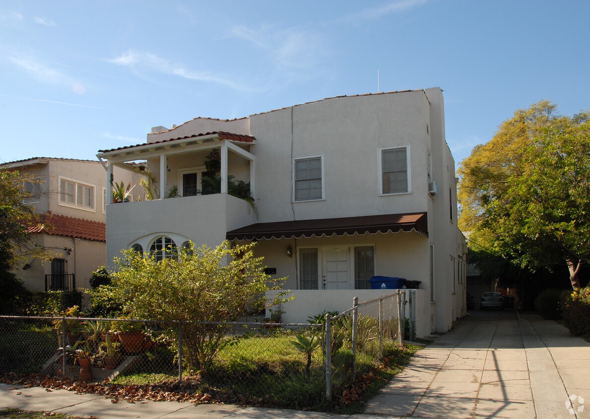 Building Photo - 629 N Orange Dr
