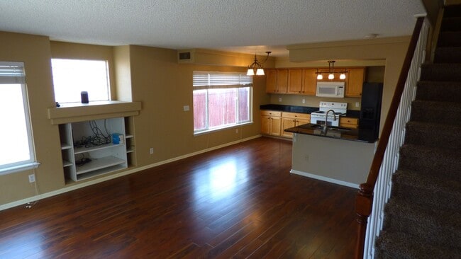 Building Photo - $0 DEPOSIT OPTION. CHARMING 3-BEDROOM HOME IN GREEN VALLEY RANCH WITH SPACIOUS LAYOUT & PRIME LOC...