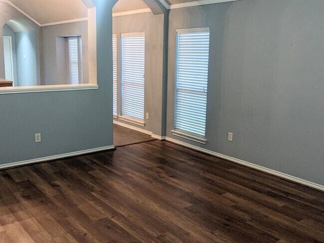 Foto del edificio - 9147 Sunlit Park Dr