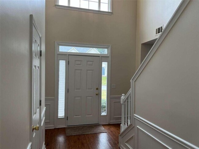 Building Photo - 540 Manor Glen Dr