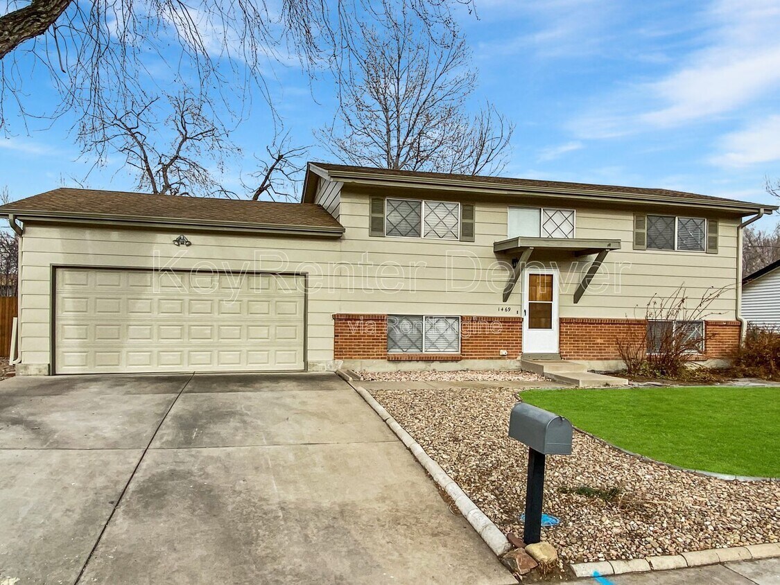 Foto principal - 1469 Coronado Pkwy N