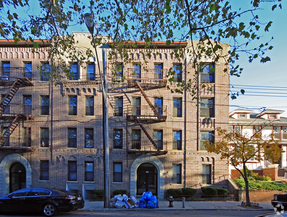 Primary Photo - 155 89th St