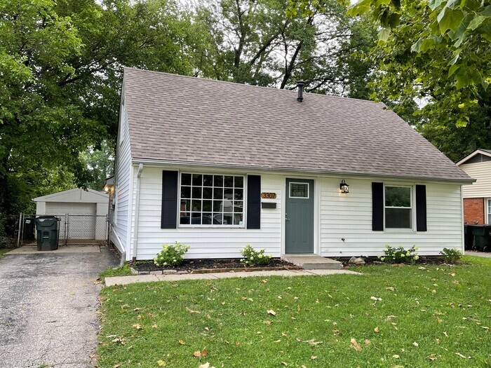 Primary Photo - 4BD/1.5BA Single Family Home