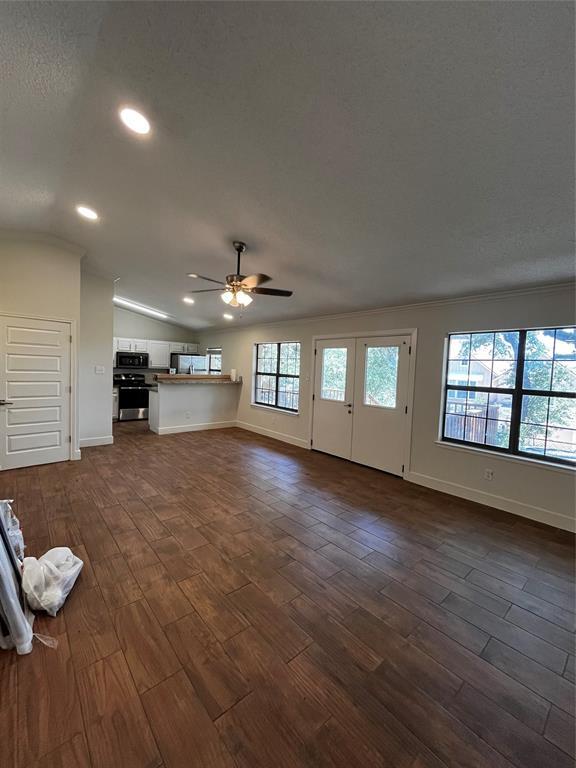 Building Photo - 21107 Highland Lake Dr
