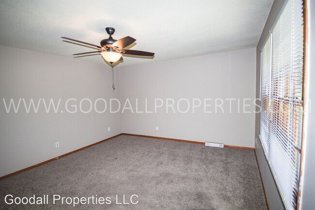 Foto del edificio - 2 br, 1.5 bath House - 7103 Forest Ct