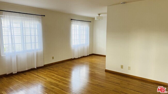 Foto del edificio - 6633 W 87th Pl