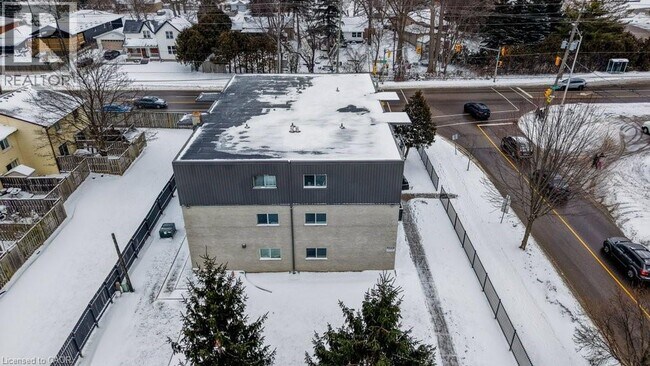 Photo du bâtiment - 151 Marconi Blvd