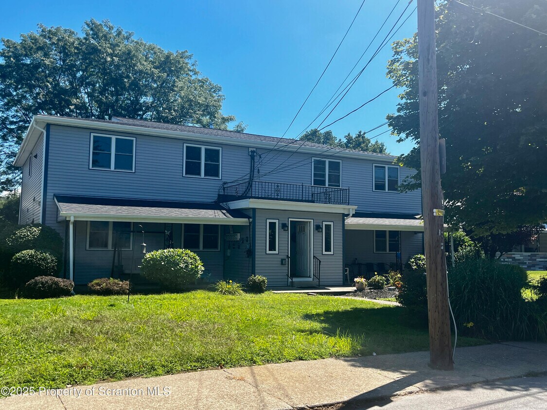 Foto principal - 811 Glenwood Rd
