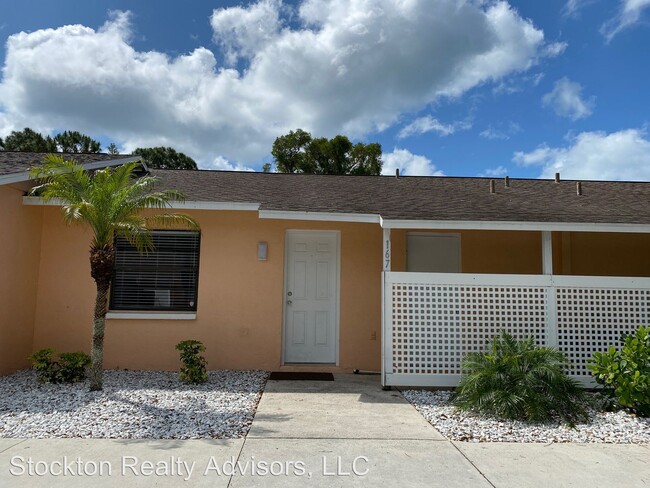 Foto del edificio - 149-181 Old Englewood Rd