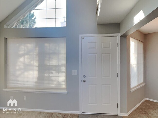 Foto del edificio - 13803 E Lehigh Ave