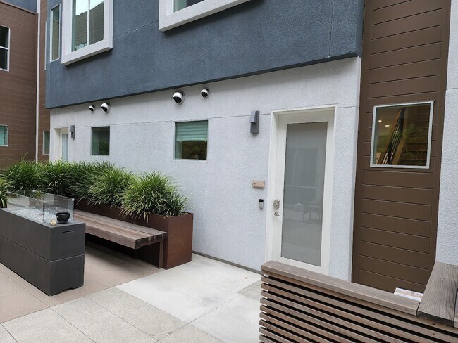 Foto del edificio - 1920 S Pacific Coast Hwy