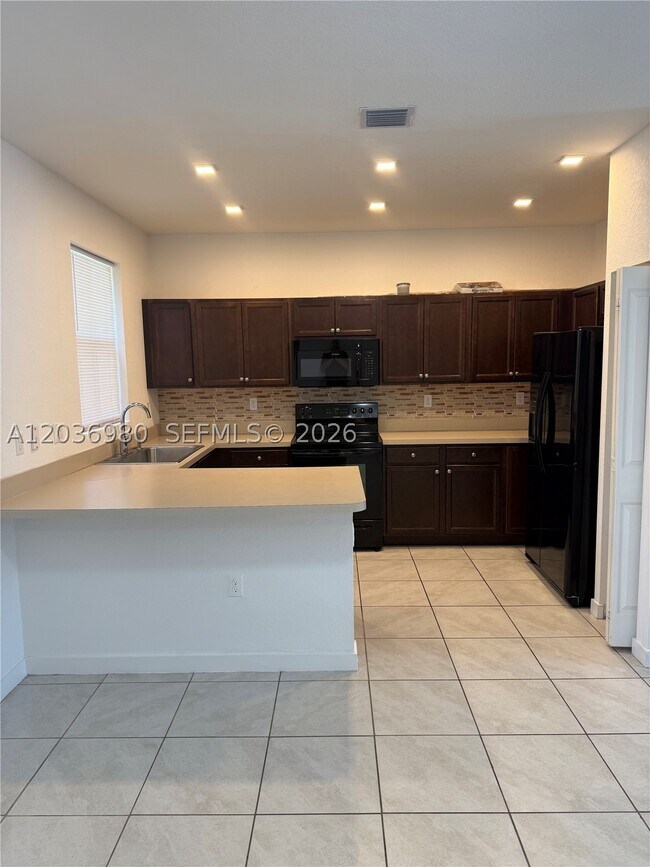 Building Photo - 24360 SW 117th Ave