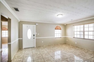 Building Photo - 6545 SW 29th St