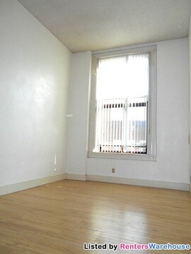 Building Photo - 210 Central Ave N