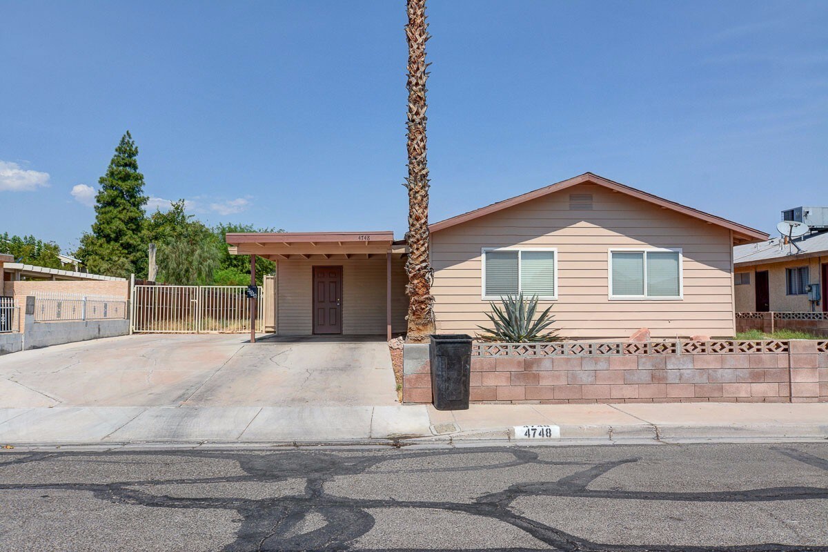 Primary Photo - 4748 Terra Linda Ave