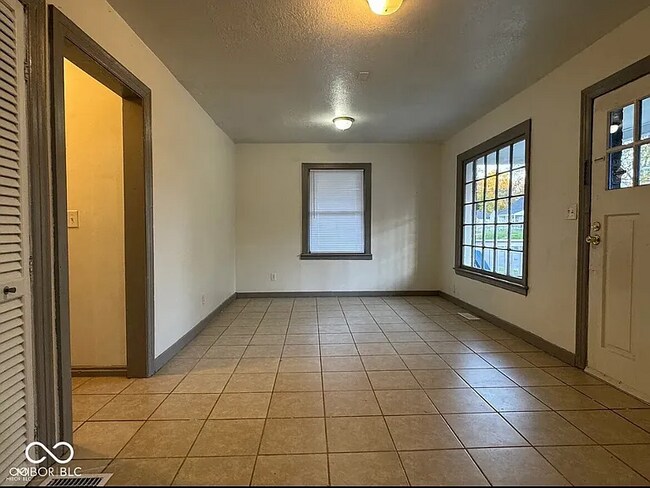 Foto del edificio - 1604 W 11th St