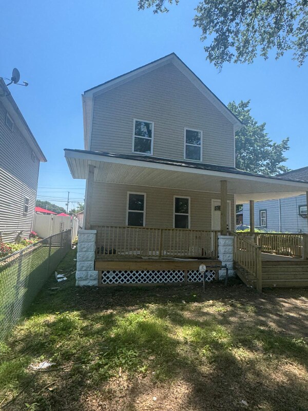 Building Photo - 6211 Lawn Ave