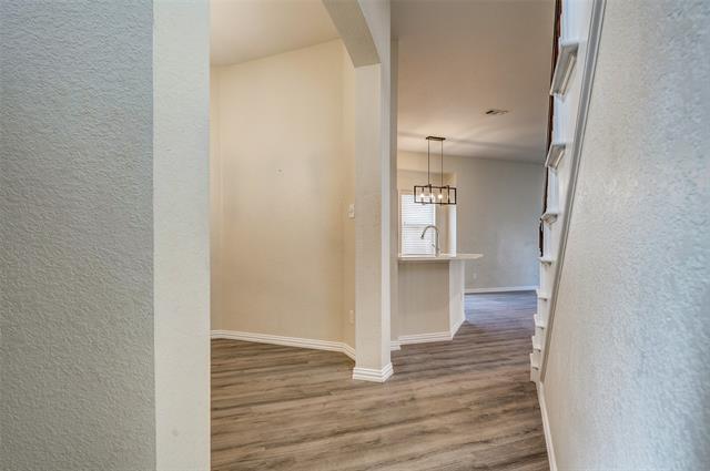 Building Photo - 2000 Webb Dr