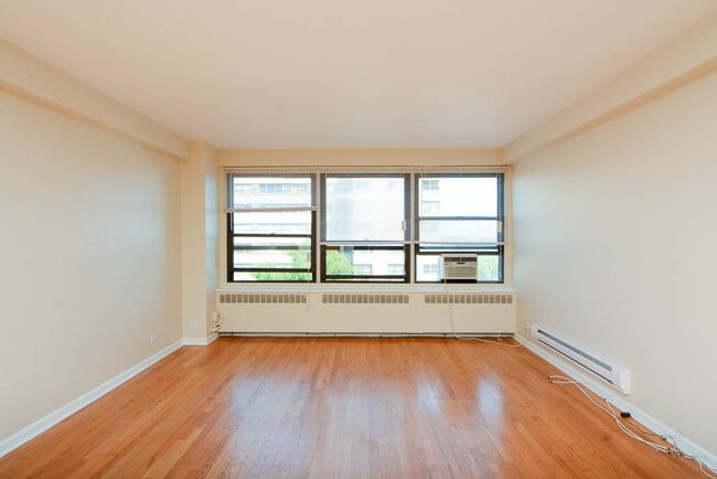 Building Photo - 4180 N Marine Dr