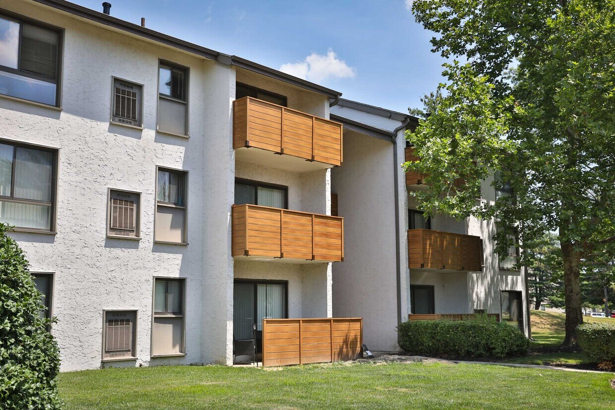 Echelon Glen Apartments in Voorhees, NJ