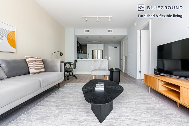 Foto del edificio - 4850 Rugby Ave