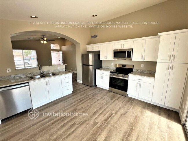 Foto del edificio - 1825 N 89th Ave