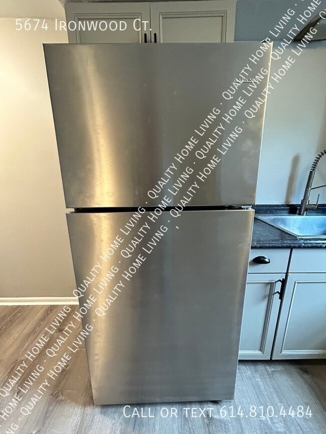 Foto del edificio - 5674 Ironwood Ct