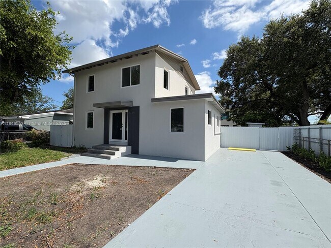 Foto del edificio - 3368 NW 51st Terrace