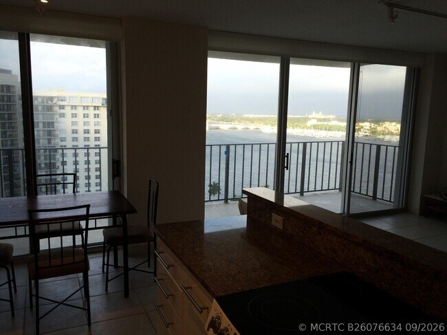 Foto del edificio - 1801 S Flagler Dr
