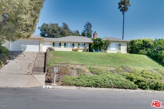 Building Photo - 214 Bellino Dr