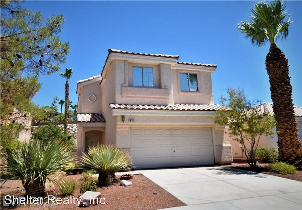 3 br, 2.5 bath House 830 Binbrook Drive House Rental in Henderson