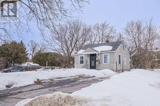 Building Photo - 951 Merivale Rd