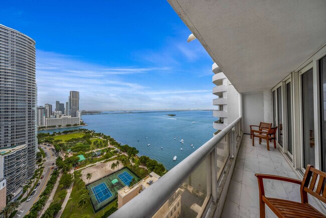 Foto del edificio - 1717 N Bayshore Dr