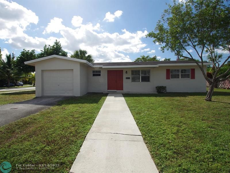 Foto principal - 6000 NW 24th Ct