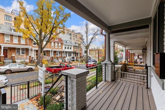 Building Photo - 3728 9th St NW