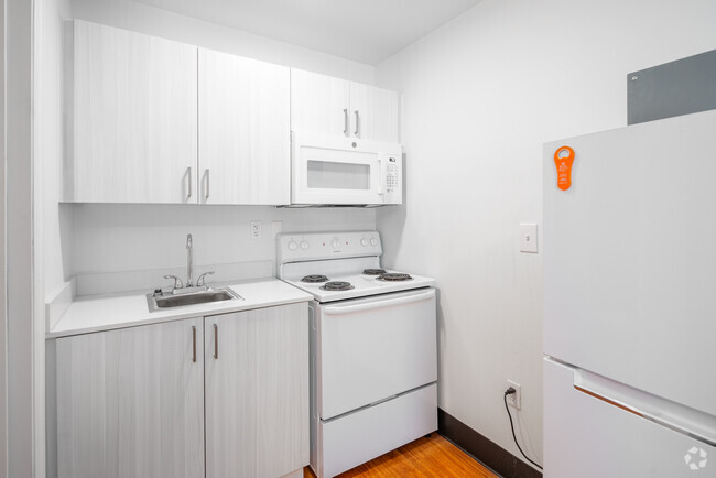 Studio - 253SF - Kitchen - Siegel Select Cleveland, TN