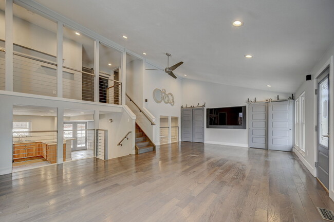 Building Photo - 1671 Summernight Terrace