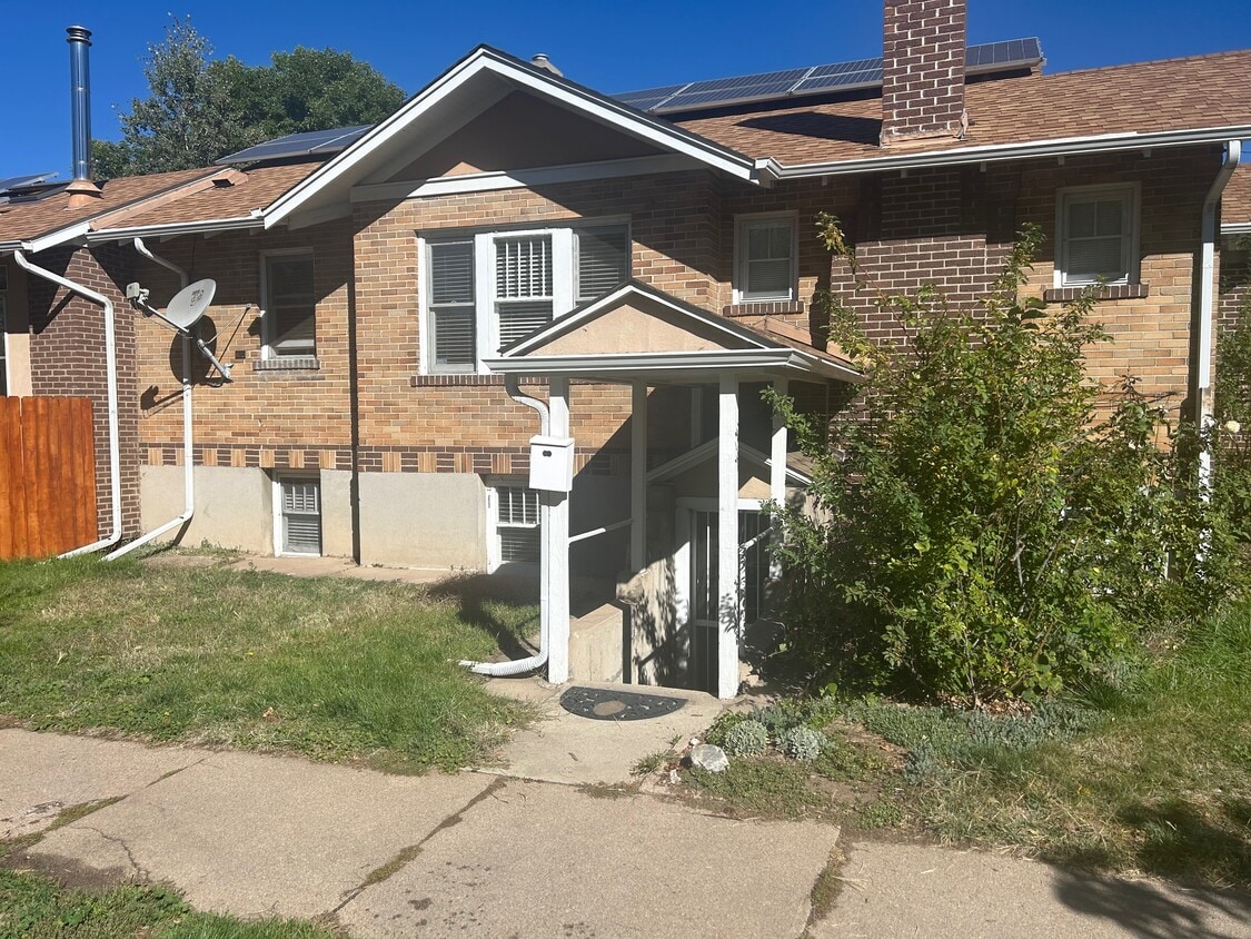 Foto principal - 1891 S Pennsylvania St