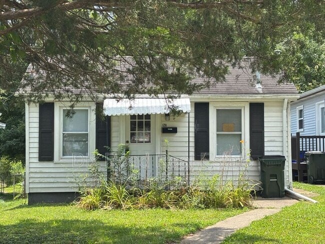 Photo - 1211 Franklin St House