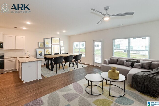 Foto del edificio - 136 The Heights Dr