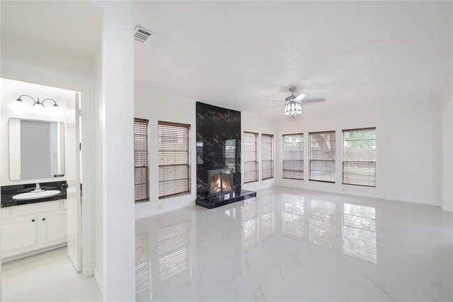 Building Photo - 21459 Park Timbers Ln