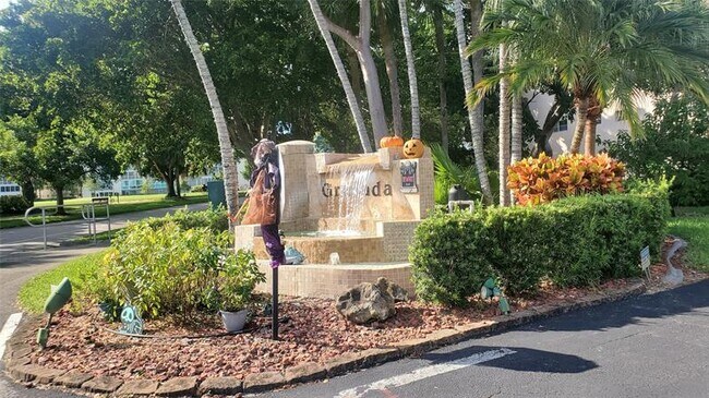 Foto del edificio - 2002 Granada Dr