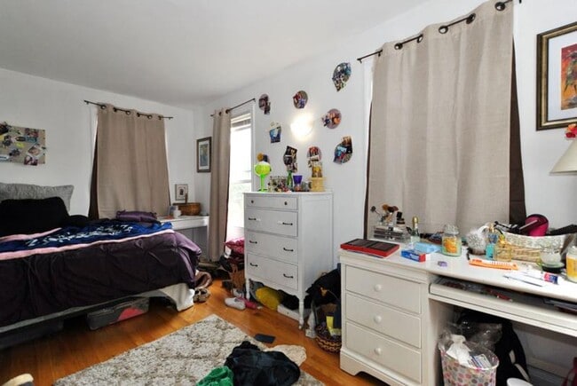 Building Photo - Brighton 3 Bed w/ Porch, Yard & Laundry – No Fee!