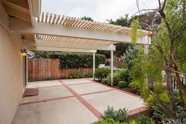 Building Photo - 470 Shady Dr