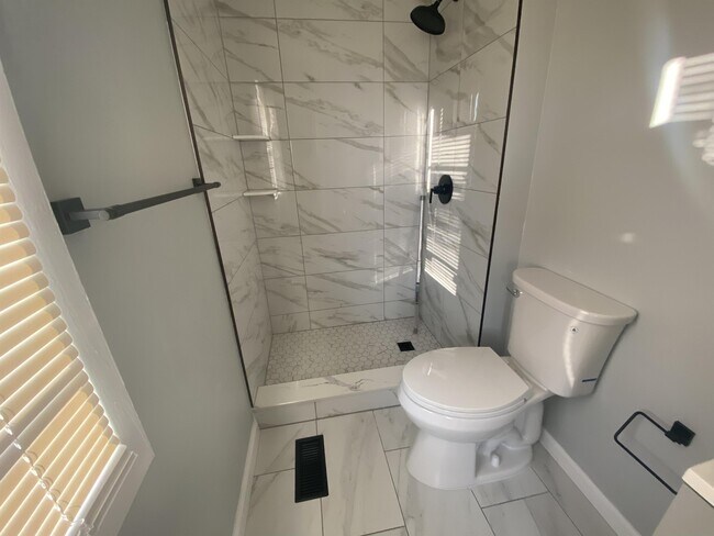 Foto del edificio - 31 New Castle Ln
