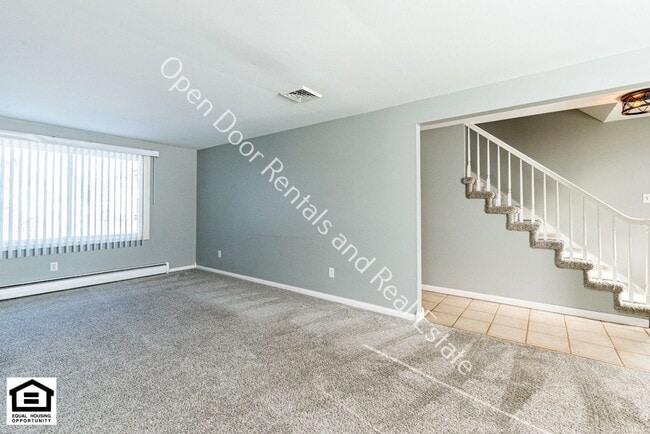 Building Photo - 4 bedroom home now available!