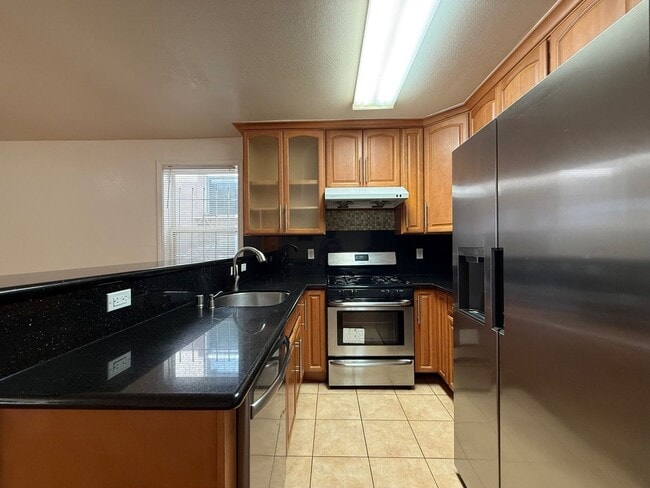 Foto del edificio - 2238 E 21st St