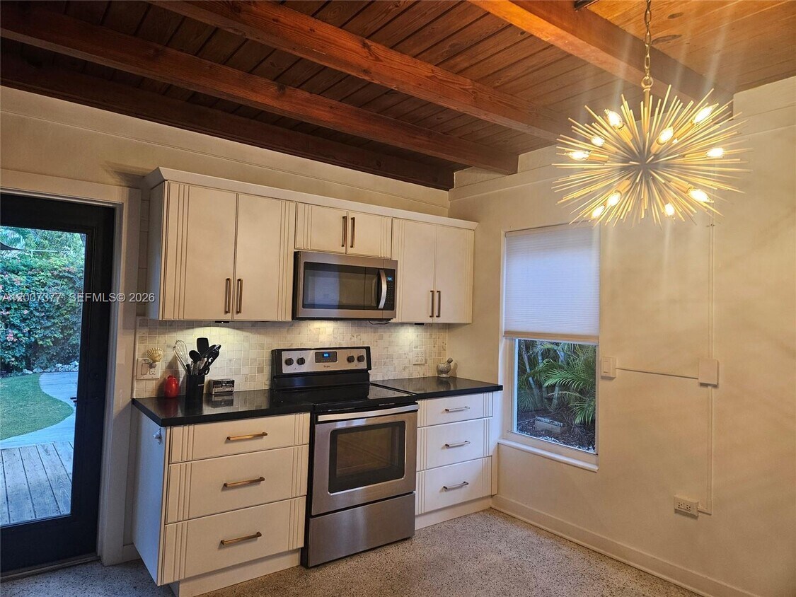 Foto del edificio - 16 N Marlin Ave